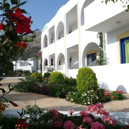 Irinoula Apartments Livadia  Dış mekan fotoğraf
