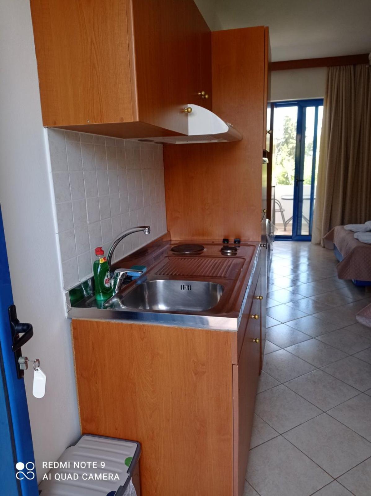 Irinoula Apartments Livadia  Dış mekan fotoğraf