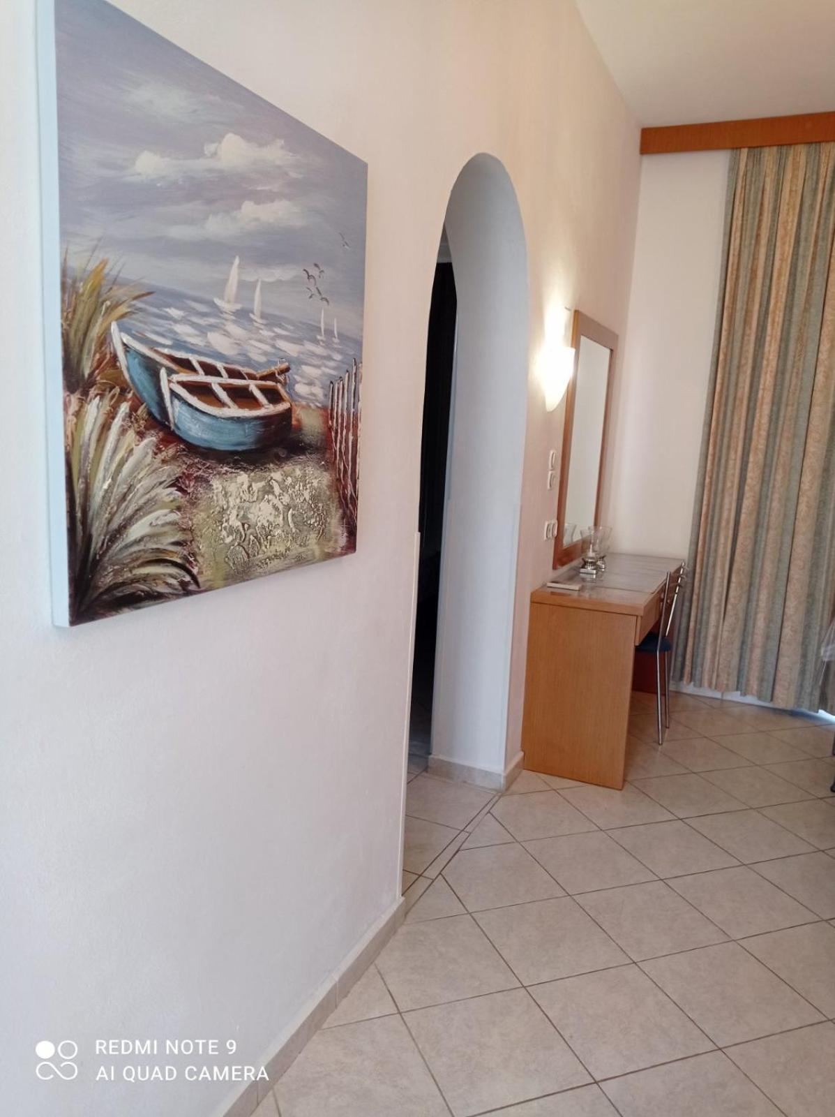 Irinoula Apartments Livadia  Dış mekan fotoğraf